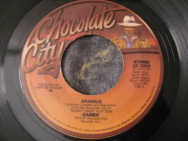 Cameo Sparkle / Macho