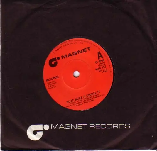 Matchbox Buzz Buzz A Diddle It (SOLID CENTRE)