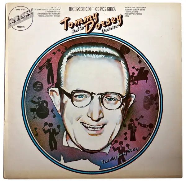 TOMMY DORSEY AND HIS ORCHESTRA FEATURING JIMMY DORSEY - The Beat Of The Big Bands - Disque 33T