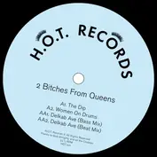 2 Bitches From Queens