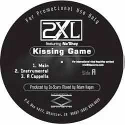 2XL - Kissing Game