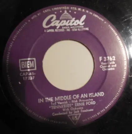 Tennessee Ernie Ford - In The Middle Of An Island / Ivy League