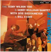 LP - Teddy Wilson Trio & Gerry Mulligan Quartet With Bob Brookmeyer & Bill Evans - At Newport - Mono + OBI + Insert