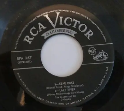 Tex Beneke And His Orchestra - Tex Beneke Plays Hoagy Carmichael For Dancing