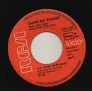 7inch Vinyl Single - The Ames Brothers - You, You, You / Melodie D'Amour - No cover