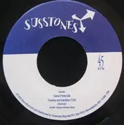7inch Vinyl Single - The Green Pyramids - Tuesdays And Saturdays / 10 Miles From The Border