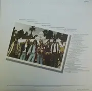 LP - The Doobie Brothers - Livin' On The Fault Line - Embossed Sleeve