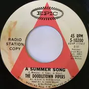The Doodletown Pipers - A Summer Song / Summertime, Summertime