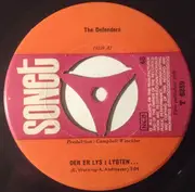 7inch Vinyl Single - The Defenders - Der Er Lys I Lygten...