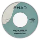 7inch Vinyl Single - The Knockouts - Riot In Room 3C / Darling Lorraine