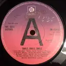 7inch Vinyl Single - The Kaye Sisters - Smile, Smile, Smile