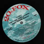 LP - The Harry Simeone Chorale - Thirty Sing Along Favorites, Volume 1