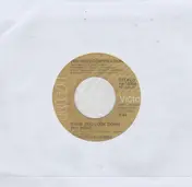 Hues Corporation - You Showed Me What Love Is