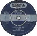 7inch Vinyl Single - The Move - Flowers In The Rain - Push-Out Centre