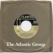 7inch Vinyl Single - The Manhattan Transfer - Boy From New York City / Spies In The Night