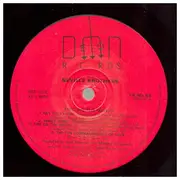LP - The Neville Brothers - Fiyo On The Bayou