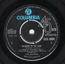 7inch Vinyl Single - The Shadows - The Shadows To The Fore - No cover