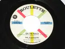 7inch Vinyl Single - The Playmates - On The Beach