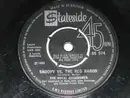 7inch Vinyl Single - The Royal Guardsmen - Snoopy Vs. The Red Baron - 4 Prong Pushout