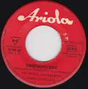 7inch Vinyl Single - The Royal Guardsmen - The Return Of The Red Baron