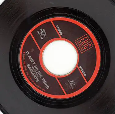 The Radiants - It Ain't No Big Thing / Voice Your Choice