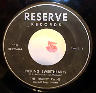 The Tracey Twins - Tonight You Belong To Me / Picking Sweethearts