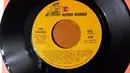 7inch Vinyl Single - The Vogues - Theme (The Good Old Songs) / Come Into My Arms