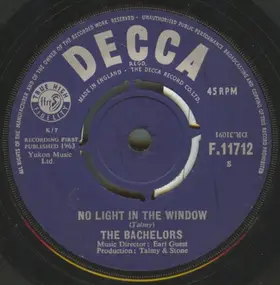 The Bachelors - No Light In The Window / Whispering