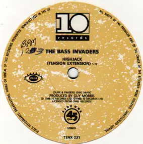 Bass Invaders - Highjack