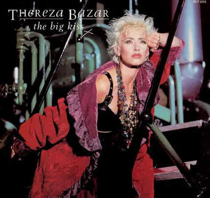 Thereza Bazar - The Big Kiss