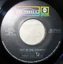 7inch Vinyl Single - Three Dog Night - Out In The Country