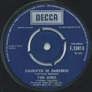 7'' - Tom Jones - Daughter Of Darkness