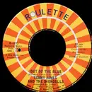 7inch Vinyl Single - Tommy James & The Shondells - Out Of The Blue / Love's Closin' In On Me