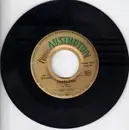 7inch Vinyl Single - Johnny play's Lucky six - Teddy bear, Good bye