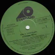 LP - J. Strauss I & II / Schubert a.o. - Ball In Schönbrunn (Altwiener Tänze)