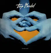 Top Model - A Mains Nues