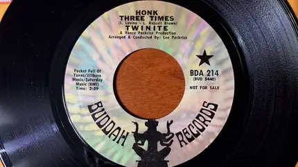 Twinite - Honk Three Times