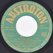 Uschi Und Otto Biersack - Es Jodelt In Den Bergen