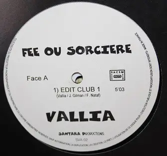 Vallia - Fée Ou Sorcière