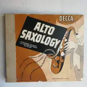 Willie 'The Lion' Smith And His Cubs - Alto Saxology