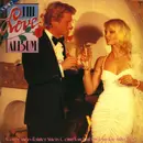 LP - Pointer Sisters, Crystal Gayle, Carpenters a.o. - The Love Album Volume 2