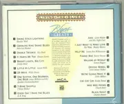 CD - Otis Rush, Chuck Berry, Muddy Waters a.o. - Living The Blues - Blues Greats