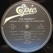 LP - Cyndi Lauper, Bangles, Teena Marie a.o. - The Goonies (Original Motion Picture Soundtrack) - OBI