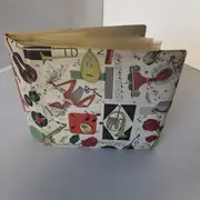 Vinyl Storage - Vintage Schallplattenalbum - in wreiß mit Instrumenten-Muster, für 20 Singles