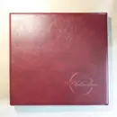 Vinyl Storage - Vintage Schallplattenalbum - in bordeauxrotem Lederdesign, mit Plattenalbum-Logo, für 12 LPs