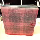Vinyl Storage - Vintage Schallplattenalbum - in rot-schwarz kariertem Kunstlederbezug, für 20 Singles