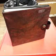 Vinyl Storage - Vintage Schallplattenalbum - in rot-schwarzer Lederoptik, für 18 Singles