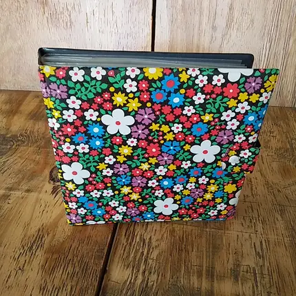 Vintage Schallplattenalbum - mit Blumendesign, für 16 Singles