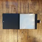 Vinyl Storage - Vintage Schallplattenalbum - in weiß-grau gestreift, mit Mode-Accessoires-Motiven für 16 Singles