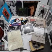 Wholesale - Dave Edmunds Rare Signed Memorabilia + LP Collection